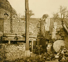 Tehdas Les Épargesissa, Pohjois-Ranskassa, c1914-c1918.