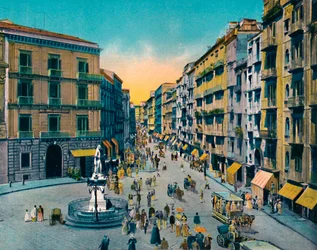 Napoli - Via Roma, Largo Carita ja Carlo Poerio -monumentti, n. 1900.