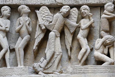 Ranskalaisten muistomerkkien kansallismuseo. Saint-Lazaren katedraali, Autun. Länsijulkisivu. Viimeinen tuomio. Valos. Lähikuva, Pariisi, Ranska