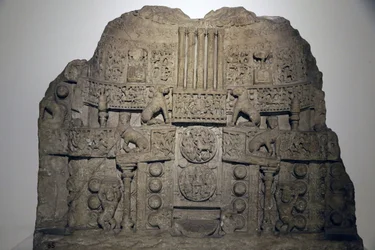 Intian kansallismuseo, Delhi. Amaravatin stupan kuva. Verhouslaatta. Satavahana
