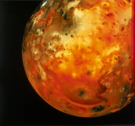 Melkein täysi kuva Iosta, yhdestä Jupiterin kuista, 1979