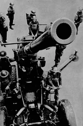 Tavoitteen mukainen! - 3,7 tuuman tykkiyksikkö taisteluharjoittelussa, 1943