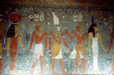 Farao Horemheb jumalatar Isisin ja jumala Horuksen kanssa, muinainen egyptiläinen, 1300-luvulla eaa.