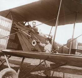 Lentäjä kaksitasossa, c1914-c1918