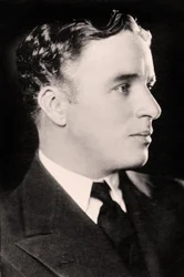 Charlie Chaplinin muotokuva, n. 1915 (kuva)