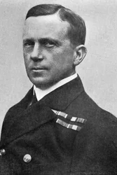 Kontra-amiraali Horace Hood, brittiläinen merimies, v. 1916