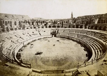 Roomalainen amfiteatteri, Nimes, Ranska, 1800-luvun loppu tai 1900-luvun alku