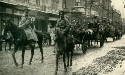Venäjän huoltokolonni Przemyslissä, maaliskuu 1915, n. 1920.