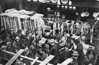 Lauantaina Berwick Street Marketilla, Sohossa, Lontoossa, 1926-1927