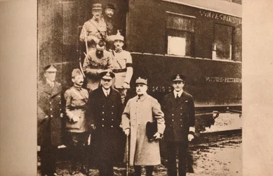 Aselevon allekirjoittaminen ensimmäisen maailmansodan lopettamiseksi, 11. marraskuuta 1918 1935
