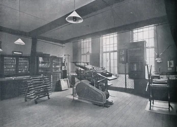 St. Bride Foundation School. Offsetpaino, 1917