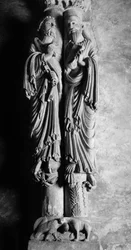 Pyhän Pietarin ja Pyhän Paavalin patsaat Anonyymi veistos. 1200-1300-luvun katedraali San Salvador de Oviedo, Espanja