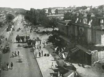 Katunäkymä Jaipurin kaupungissa Intiassa, 1895.