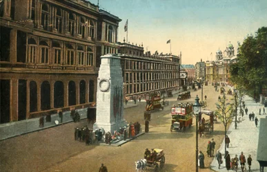 The Cenotaph, Whitehall, Lontoo, vuodelta 1920.