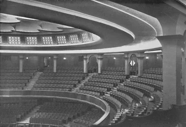 Dome: Sisustus muutosten jälkeen, 1939