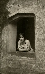 Herttuatar Bisham Abbeyssa, 1928.