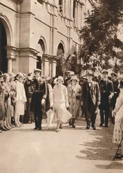 Yorkin herttua ja herttuatar ja kuningatar Elisabet lähtevät vastaanotosta Brisbanessa, 1927