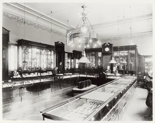 Faberge Emporium (m/w kuva)