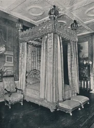 Kings Bedroom Knolessa. Bedstead Made for James I, 1928