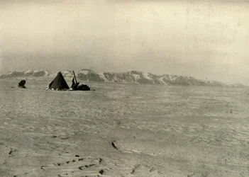 Queen Alexandra Range Kuvattu matkalla alas jäätikölle, c1908, 1909