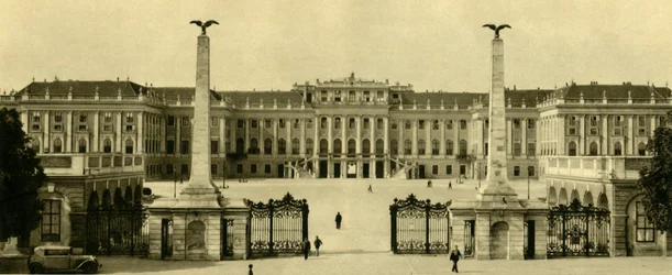 Schönbrunnin palatsi, Wien, Itävalta, 1935.