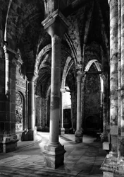 Ambulatorio ja ns. Radiant Chapel. Pyhän Vapahtajan katedraali. 12-15-luvulla. Avila, Espanja