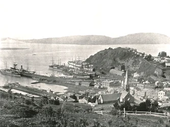 Kaupunki ja satama, Port Chalmers, Uusi-Seelanti, 1895.