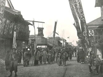 Theatre Street, Yokohama, Japani, 1895.