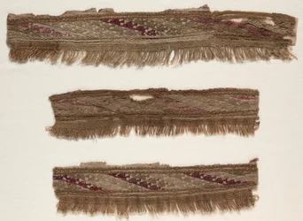Kolme reunafragmenttia, n. 1100-1400.
