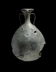 Tina-lyijymetalliseospullo kannella, XVIII. dynastia c1540 eKr.-c1292 eKr.