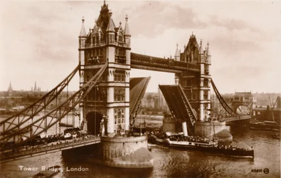 Tower Bridge, Lontoo, 1910