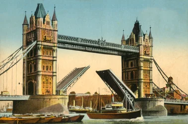 Tower Bridge, Lontoo, 1910.
