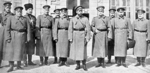 Venäjän tsaari Nikolai II ja hänen kenraalit ja esikunta, 1917