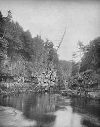 Au Sable -kuilun yläpää, Adirondacks, n. 1897.