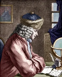 VOLTAIRE, Francois-Marie Arouet - muotokuva Voltairen työskentelystä. Ranskalainen kirjailija, filosofi, näytelmäkirjailija, runoilija 1694-1778. 1700-luvun kaiverrus. sulkakynä