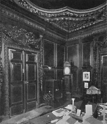St. Lawrence Jewry -juutalaisen pyhäkkö, Grinling Gibbonsin veistämällä, 1903