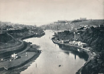 Whitby - Yleinen näkymä kaupunkiin, 1895