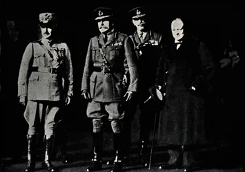 Kenraali Diazin ja marsalkka Haigin kanssa, 1919, 1945.