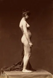 [Nuori nainen, alaston, koko hahmo profiilissa], 1860-luku.