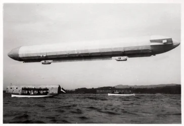 Zeppelin LZ3 ilmassa, Saksa, c1906-1908 1933