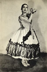 Tamara Toumanova, teoksesta Footnotes to the Ballet, julkaistu 1938 (bw kuva)