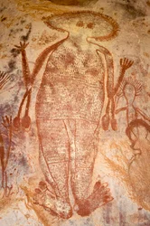Aboriginaalien luolamaalaus Wandjina, Mt Elizabeth Station, Kimberley, Länsi-Australia, noin 2000 eKr.