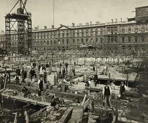 Uusien hallintovirastojen rakentaminen, Great George Street, Westminster, Lontoo, 24. syyskuuta 1902, Yhdistynyt kuningaskunta