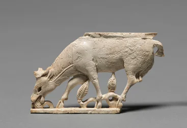Koristelaatta: Selailuhirvi, 900-800 eaa