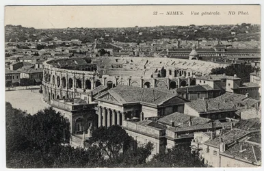 Languedoc Roussillon, Gard (30), Nimes: yleinen näkymä kaupunkiin areenien ja Maison Carreen kanssa - Postikortti 1800-luvun lopulla - 1900-luvulla