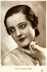 Miss Ranska 1932 (postikortti)