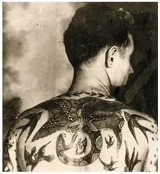 Tom Stephenin muotokuva, Bert Grimmin tatuoima, noin 1942 (kuva).