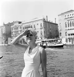 NÄYTTÄJÄ CORINNE MARCHAND - VENETSIA - 1963
