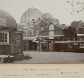 Päämeridiaani Royal Observatoryssa, Greenwich, Lontoo