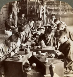 Asiantuntevat työntekijät luovat malleja kloisonnessa, Kiotossa, Japanissa, 1904